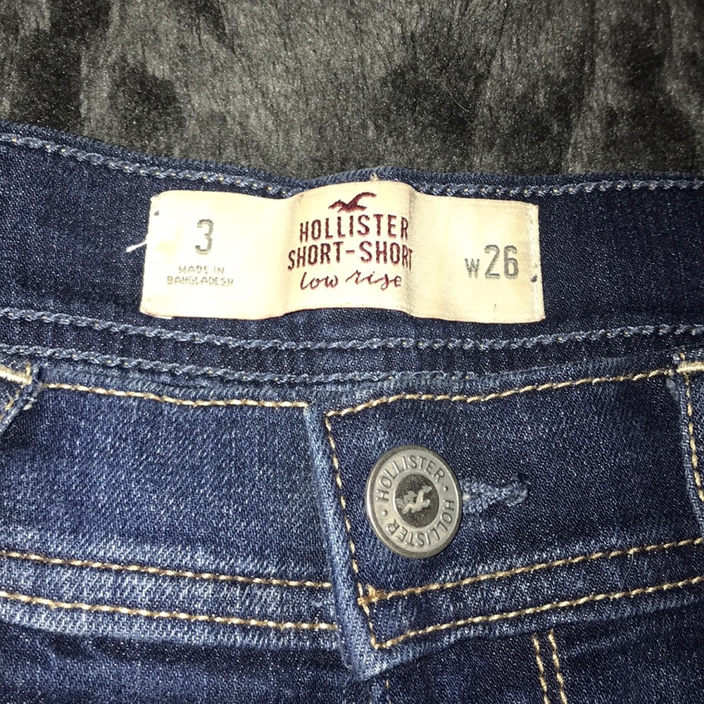 HOLLISTER SHORTS - Picture 2 of 3